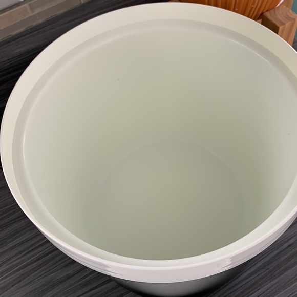 Vintage Ice Bucket - Picture 3 of 6